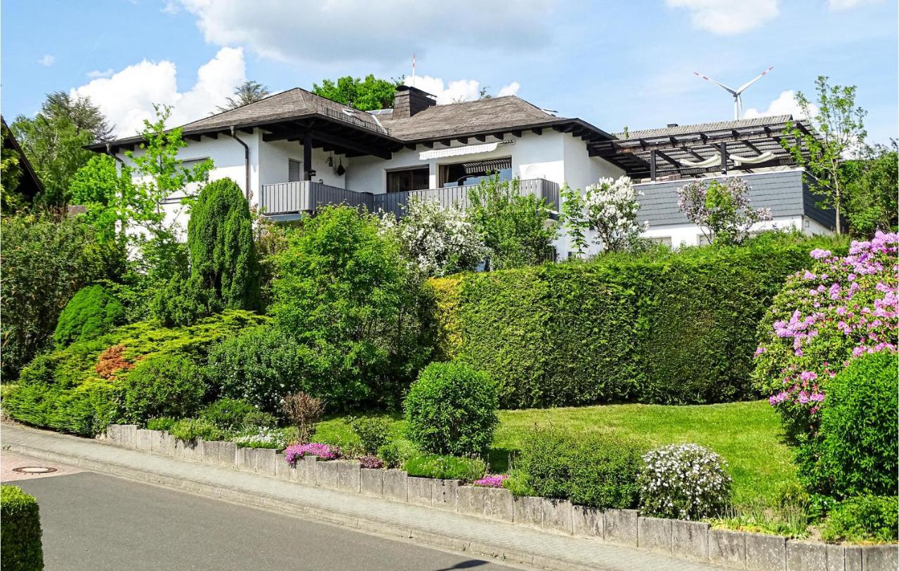 Beautiful Apartment In Dillenburg With Kitchen ภายนอก รูปภาพ
